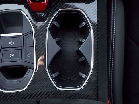 Used 2024 Lamborghini Urus Performante image 72