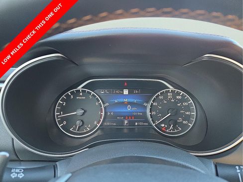Used 2023 Nissan Maxima SR w/ Sport Mat Group image 23