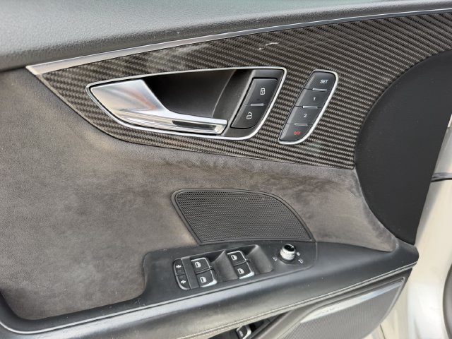 Used 2017 Audi RS 7 Prestige AWD/4WD image 8