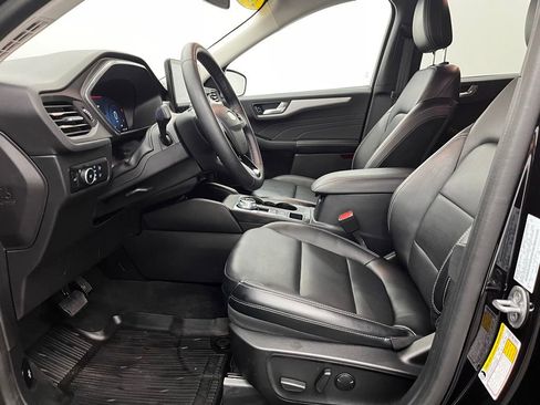 Used 2023 Ford Escape Platinum AWD/4WD image 19