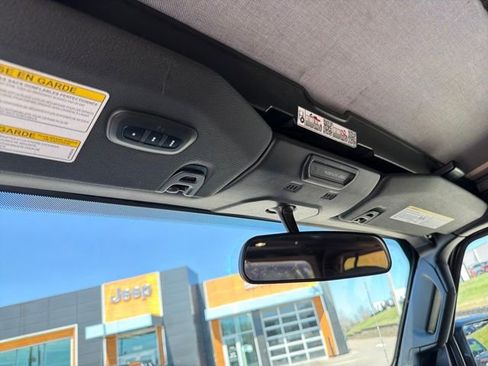Used 2021 Jeep Wrangler Sport S image 35