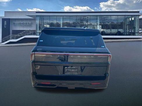 New 2026 Lincoln Navigator L Black Label AWD/4WD image 7