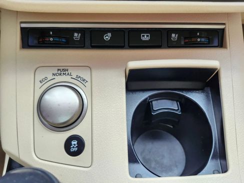 Used 2015 Lexus ES 350 w/ Luxury Package FWD image 32