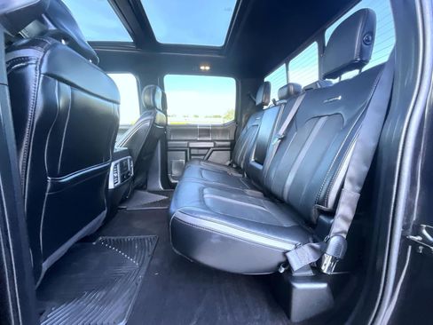 Used 2019 Ford F150 Platinum w/ Equipment Group 701A Luxury AWD/4WD image 22