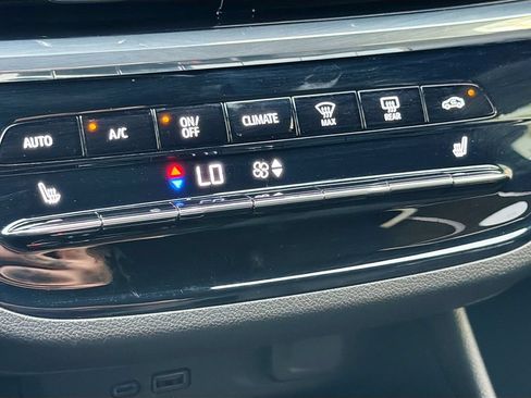 Used 2024 Buick Envista Sport Touring FWD image 19
