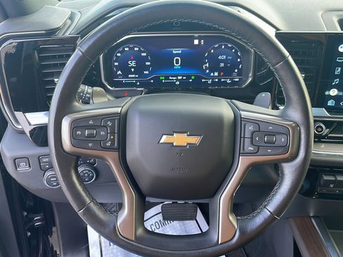 Used 2022 Chevrolet Silverado 1500 High Country w/ Z71 Off-Road Package image 10