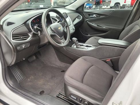 Used 2023 Chevrolet Malibu LT w/ Driver Confidence Package image 2