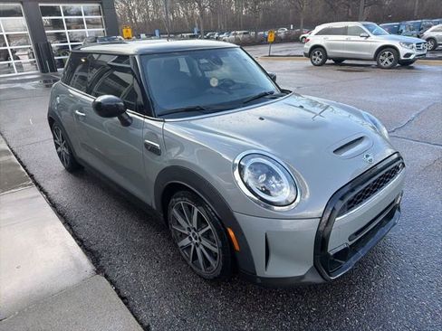 Used 2022 MINI Cooper S image 3