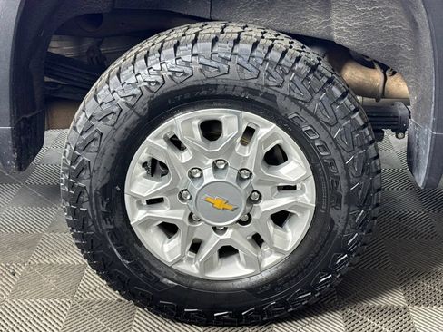 Used 2024 Chevrolet Silverado 2500 LTZ AWD/4WD image 13