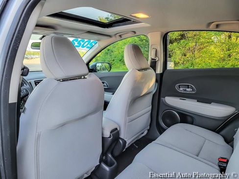 Used 2022 Honda HR-V EX image 12