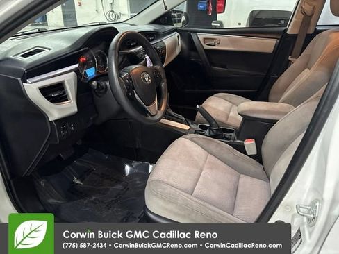 Used 2015 Toyota Corolla LE FWD image 11