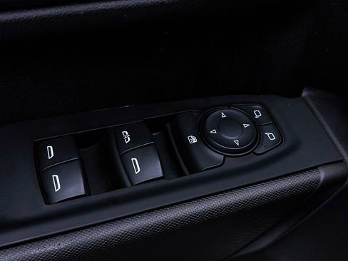 Used 2023 Chevrolet Silverado 1500 Custom image 16