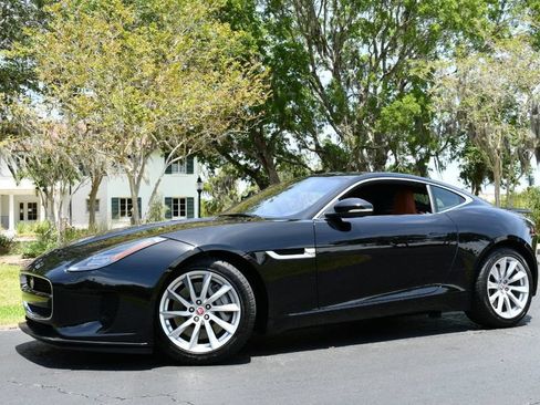 Used 2018 Jaguar F-TYPE Coupe RWD image 17