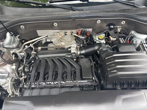 Used 2019 Volkswagen Atlas SEL FWD image 19