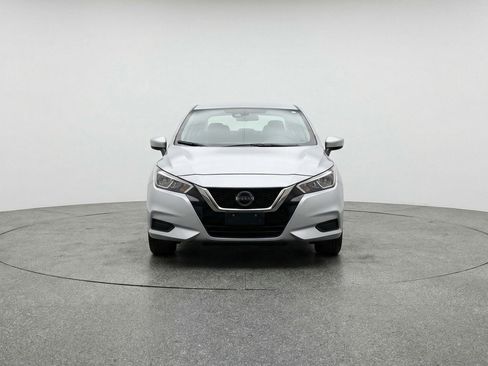 Used 2025 Nissan Versa SV FWD image 2