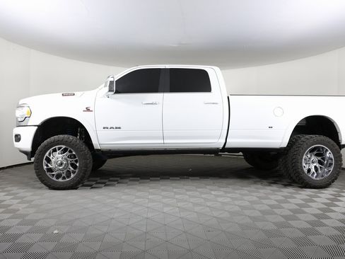 Used 2024 RAM 3500 Limited w/ Towing Technology Group image 2