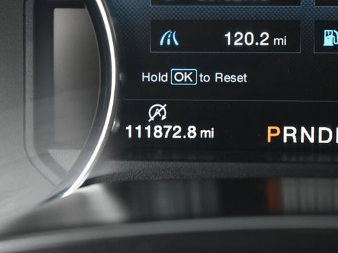 Used 2019 Ford F150 Lariat w/ Equipment Group 502A Luxury AWD/4WD image 18
