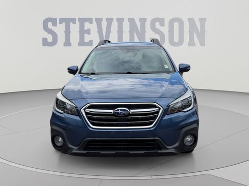 Used 2019 Subaru Outback 2.5i Premium w/ Popular Package #2 AWD/4WD image 8