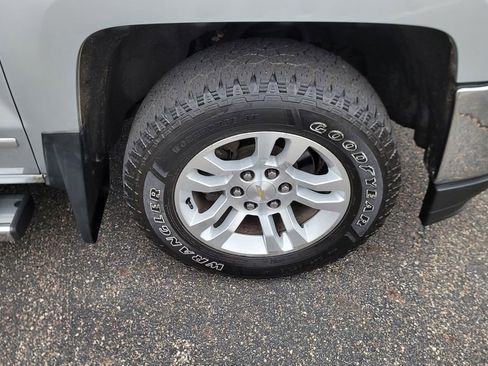 Used 2018 Chevrolet Silverado 1500 LT w/ All Star Edition image 15