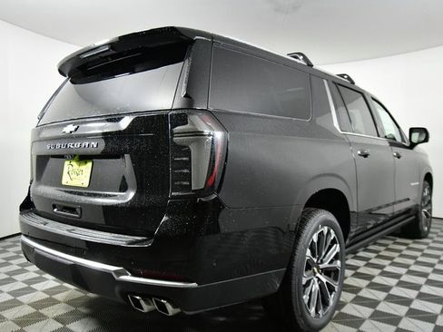New 2025 Chevrolet Suburban High Country image 11