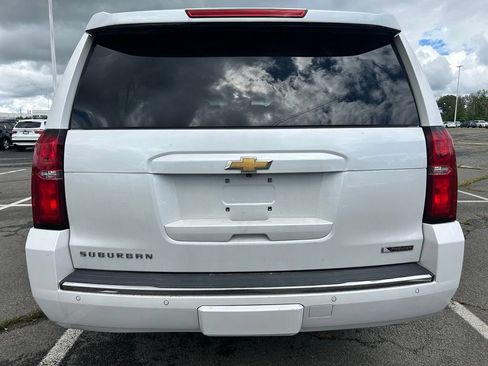 Used 2017 Chevrolet Suburban Premier AWD/4WD image 7