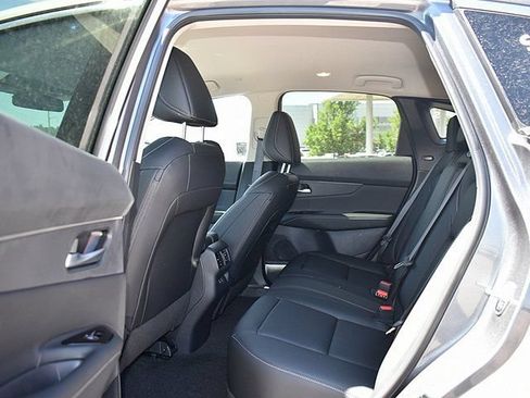 New 2025 Nissan Murano SV AWD/4WD image 9