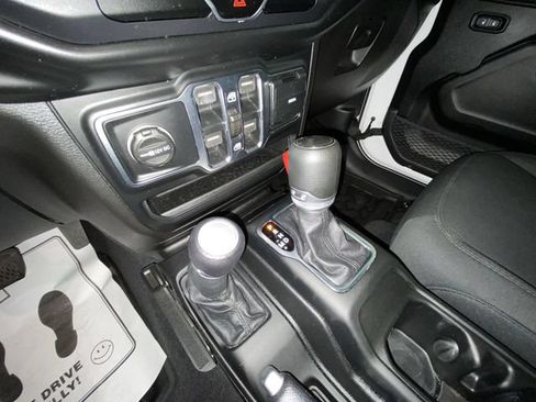 Used 2020 Jeep Wrangler Unlimited Sport S AWD/4WD image 19