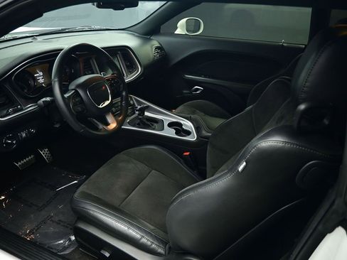 Used 2019 Dodge Challenger R/T w/ Plus Package image 14