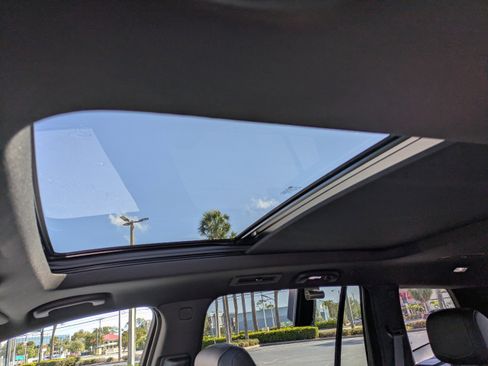 Certified 2024 Cadillac XT6 Premium Luxury w/ Technology Package image 19