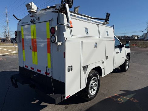 Used 2014 Chevrolet Silverado 3500 W/T RWD image 5