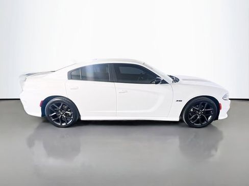 Used 2023 Dodge Charger R/T w/ Blacktop Package RWD image 9