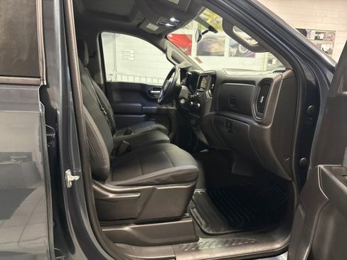 Used 2019 Chevrolet Silverado 1500 Custom w/ Custom Value Package image 28