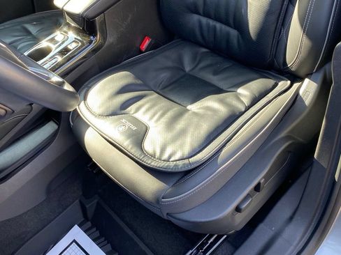 Used 2023 Buick Envision Avenir AWD/4WD image 24