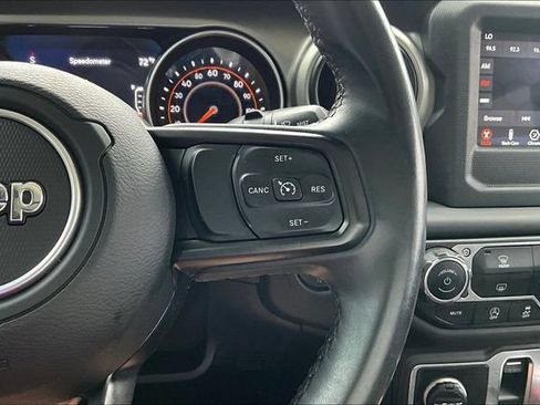 Used 2019 Jeep Wrangler Sport AWD/4WD image 12