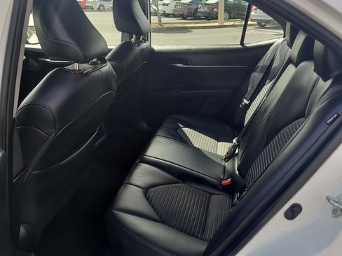 Used 2024 Toyota Camry SE image 13