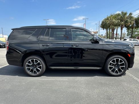 Used 2022 Chevrolet Tahoe RST w/ Luxury Package AWD/4WD image 2