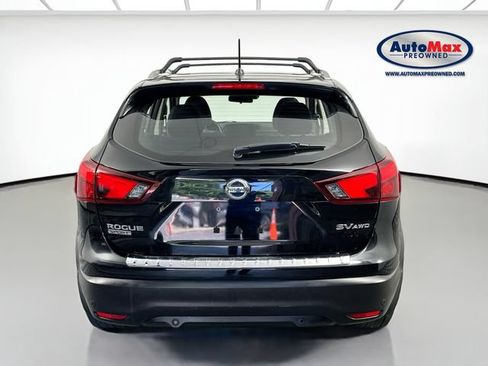 Used 2019 Nissan Rogue Sport SV w/ Technology Package AWD/4WD image 7