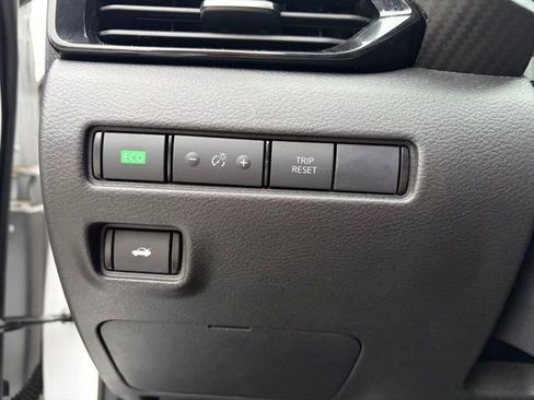 Used 2024 Nissan Sentra SV image 23