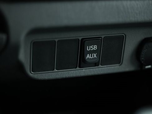 Used 2012 Toyota Tacoma PreRunner w/ SR5 Pkg image 37