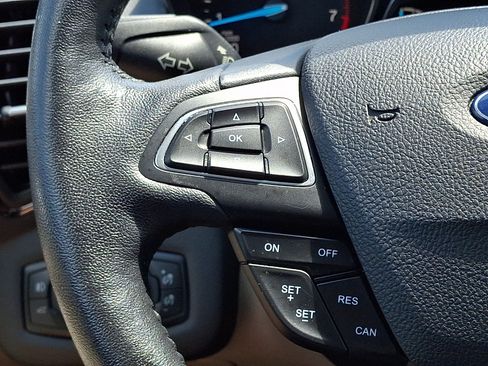Used 2018 Ford Escape Titanium AWD/4WD image 25