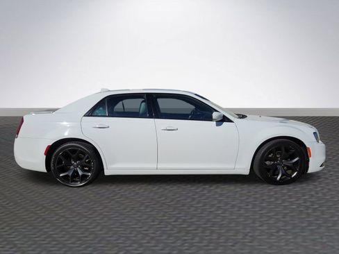 Used 2021 Chrysler 300 S image 4