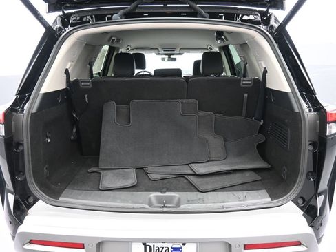 Used 2024 Nissan Pathfinder SL AWD/4WD image 22