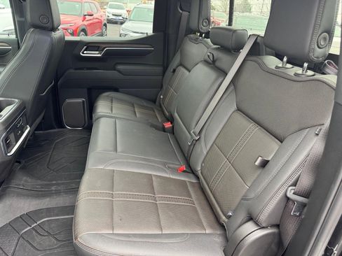 Used 2025 Chevrolet Silverado 1500 High Country w/ High Country Premium Package image 8