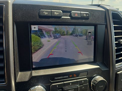 Used 2019 Ford F150 XLT w/ Equipment Group 302A Luxury AWD/4WD image 12