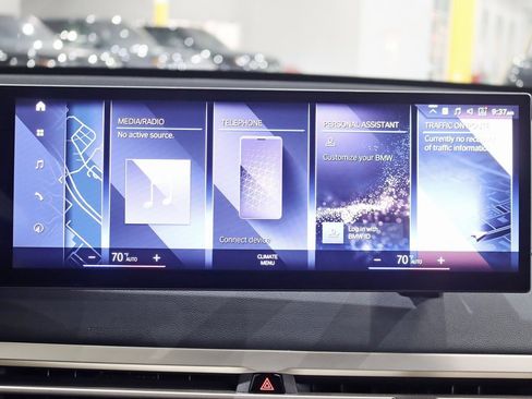 Used 2023 BMW iX xDrive50 w/ Premium Package image 18