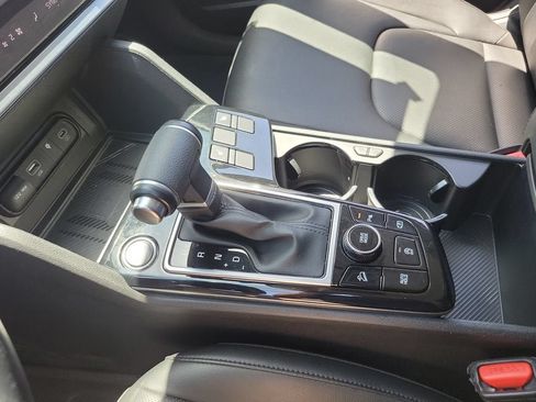 Used 2024 Kia Sportage EX FWD image 28
