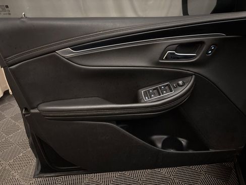 Used 2019 Chevrolet Impala LT image 9