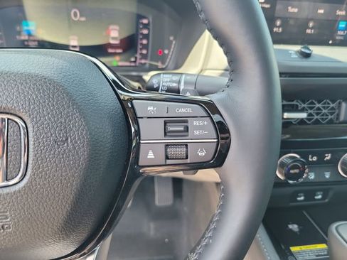 Certified 2025 Honda Accord Touring image 18