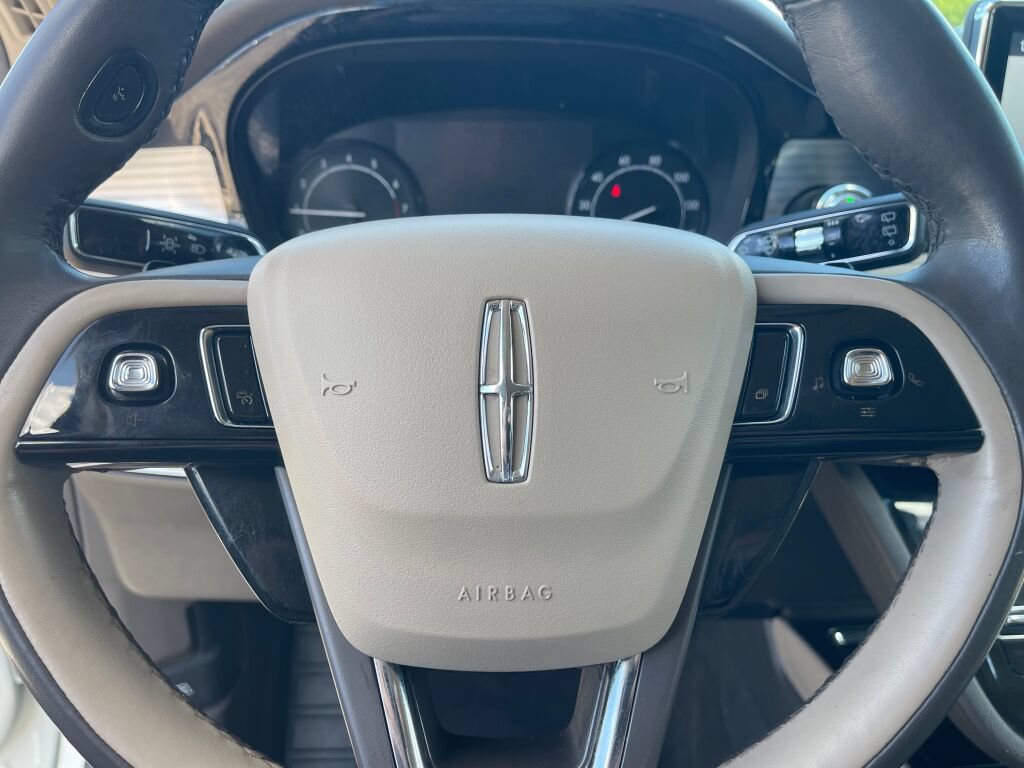 Used 2021 Lincoln Corsair AWD image 15