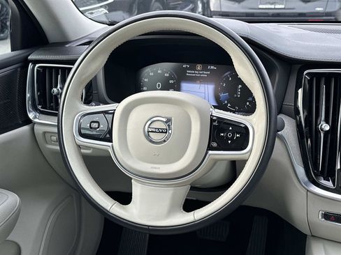Used 2020 Volvo S60 T6 Inscription w/ Protection Package Premier image 26